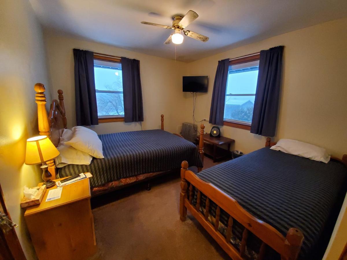Lakewood Lodge & Restaurant Екстериор снимка