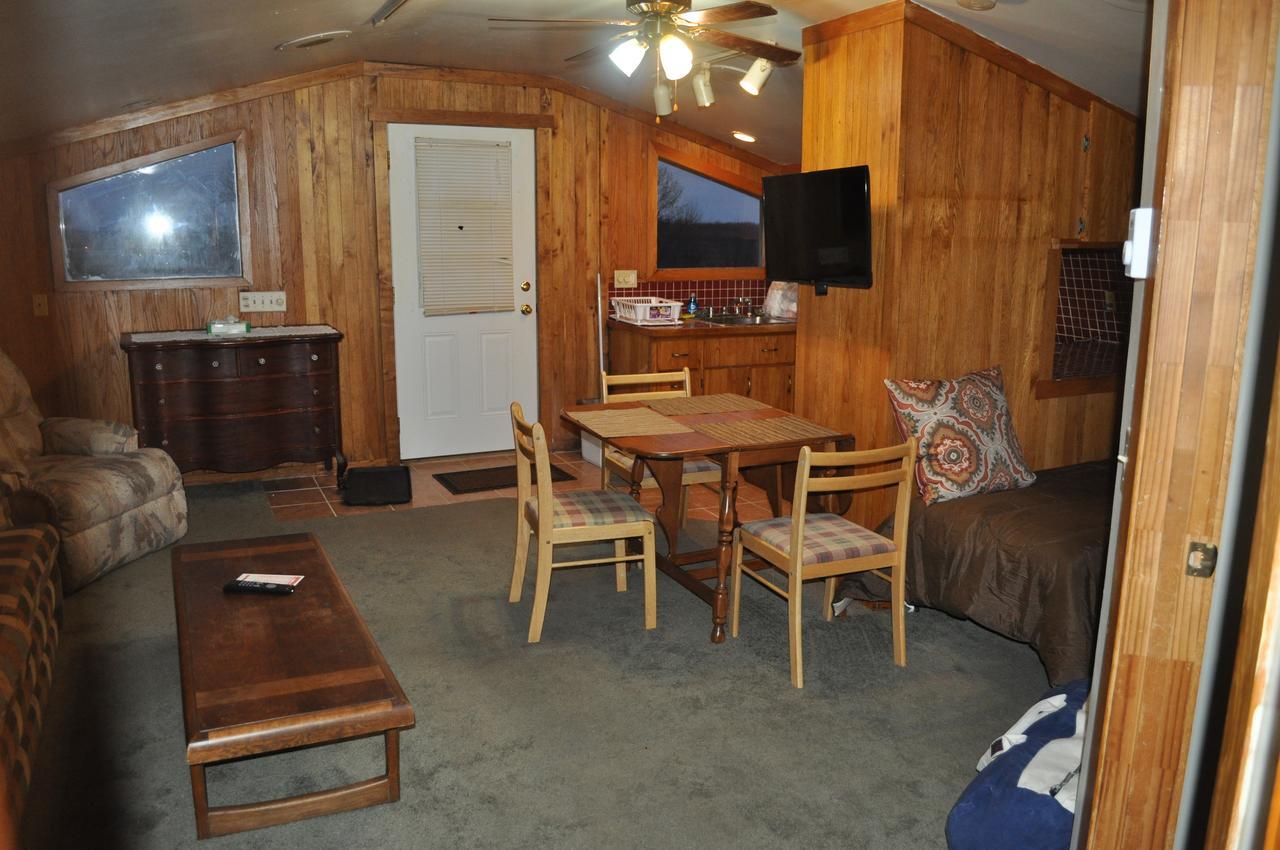 Lakewood Lodge & Restaurant Екстериор снимка